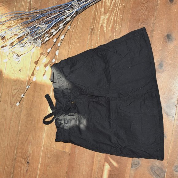 Black paperbag skirt - Picture 1 of 3
